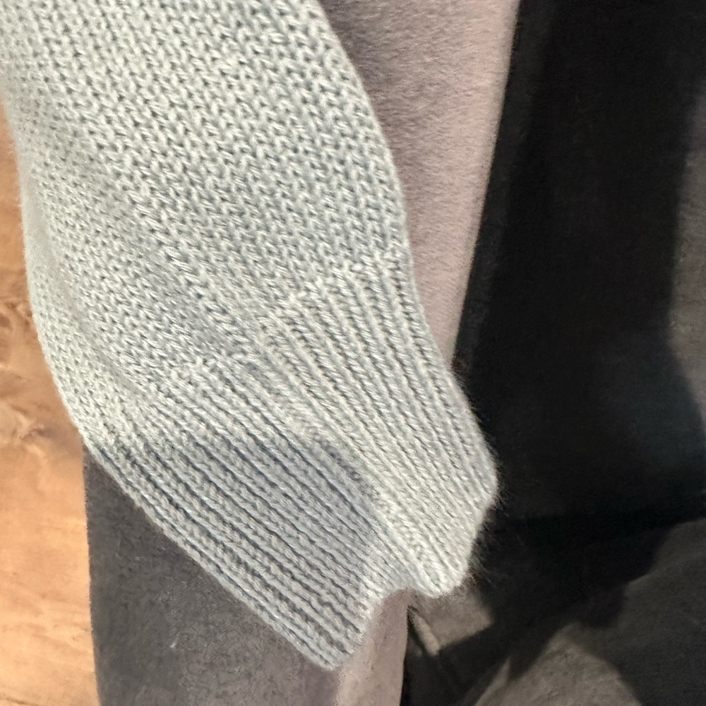 RD Style Sea Foam Sweater Size M - Picture 4 of 9